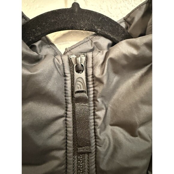 The North Face Everyday Insulated Puffer Vest Womens Large Has A Logo Black - Picture 7 of 11
